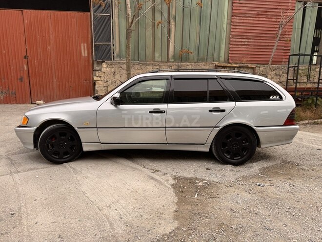 Mercedes C 220 2000, 450,000 km - 2.2 л - Bakı