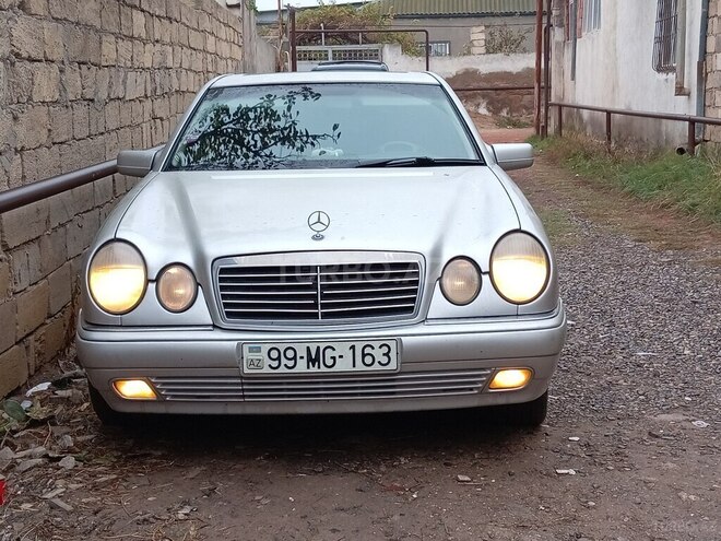 Mercedes E 240 1999, 350,000 km - 2.4 l - Bakı