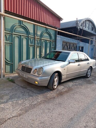 Mercedes E 240 1999, 350,000 km - 2.4 l - Bakı