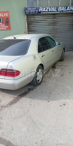 Mercedes E 240 1999, 350,000 km - 2.4 l - Bakı