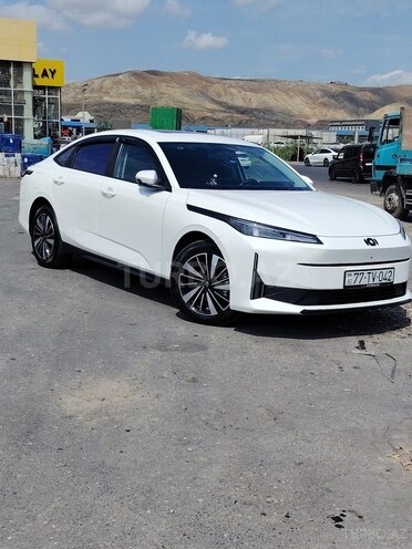 Changan Qiyuan A05 2025, 25,000 km - 1.5 л - Bakı