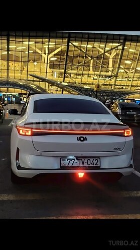 Changan Qiyuan A05 2025, 25,000 km - 1.5 л - Bakı