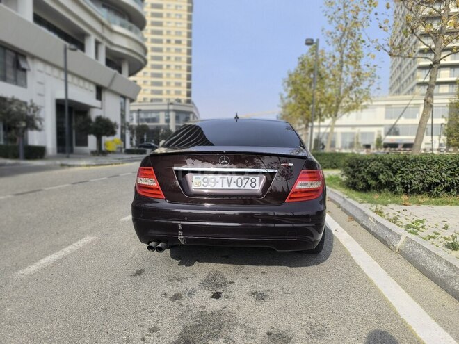 Mercedes C 250 2011, 190,000 km - 1.8 l - Bakı