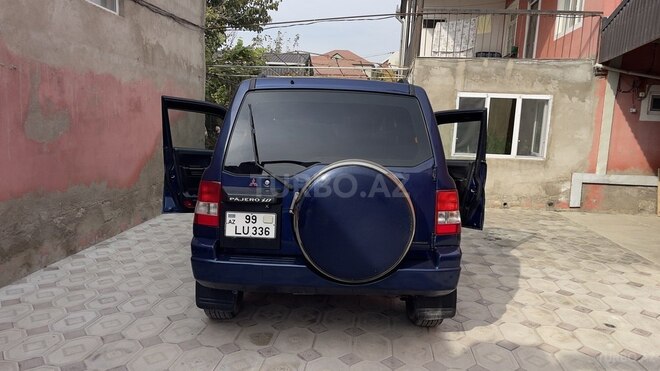 Mitsubishi Pajero io 2003, 300,587 km - 2.0 л - Bakı