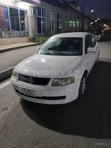 Volkswagen Passat 1999, 256,655 km - 1.8 л - Qusar
