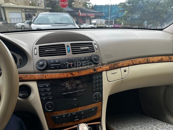 Mercedes E 240 2002, 352,000 km - 2.6 л - Bakı