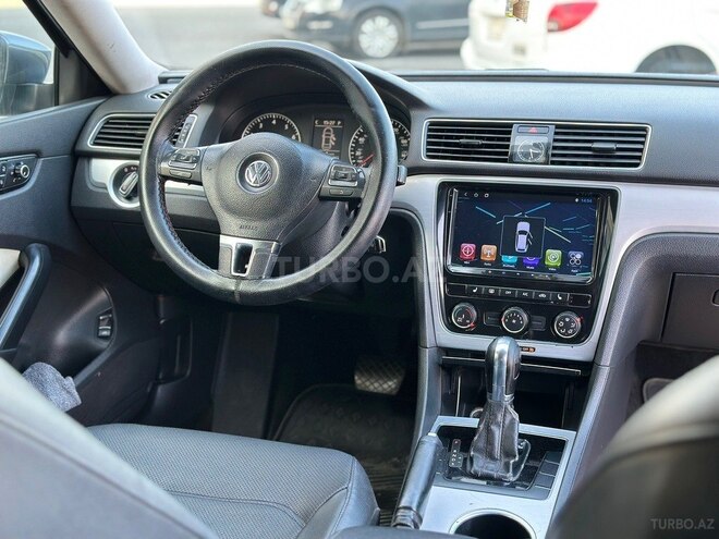 Volkswagen Passat 2012, 210,000 km - 2.5 l - Bakı