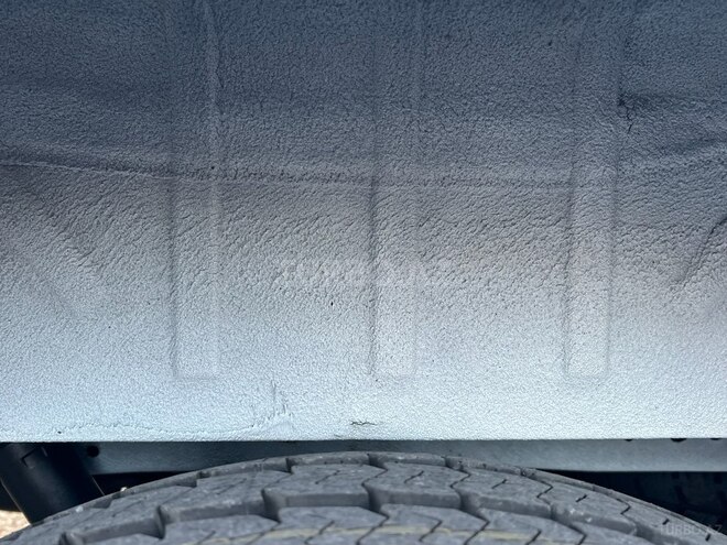 Ford Transit-19