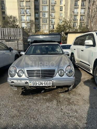 Mercedes E 320 2002, 420,000 km - 3.2 l - Bakı