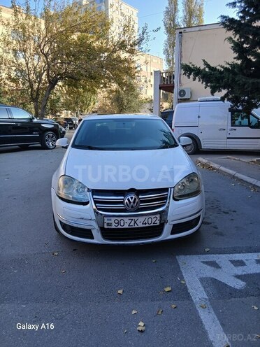 Volkswagen Jetta 2010, 240,000 km - 1.6 л - Bakı