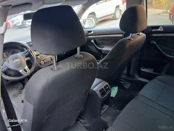 Volkswagen Jetta 2010, 240,000 km - 1.6 л - Bakı
