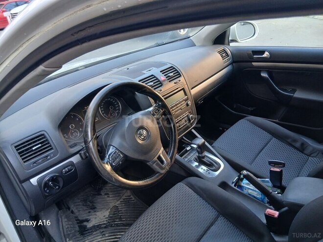 Volkswagen Jetta 2010, 240,000 km - 1.6 л - Bakı
