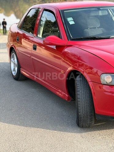 Opel Vectra 2000, 250,000 km - 1.6 л - Qazax