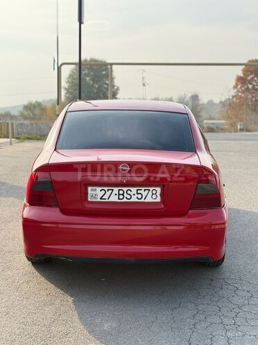 Opel Vectra 2000, 250,000 km - 1.6 л - Qazax