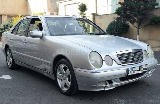 Mercedes E 220 1999, 472,000 km - 2.2 l - Bakı
