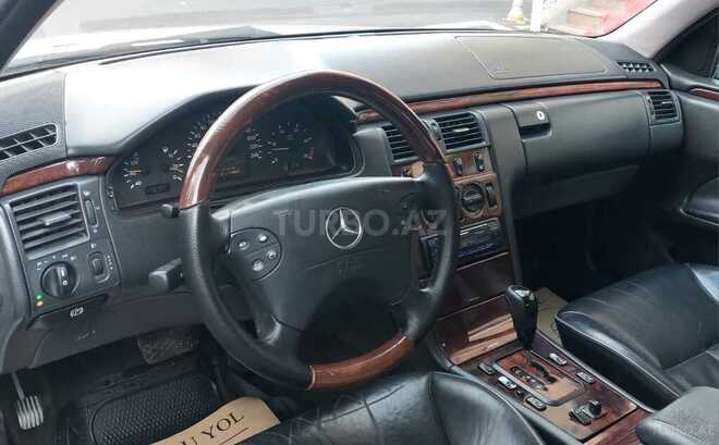 Mercedes E 220 1999, 472,000 km - 2.2 l - Bakı