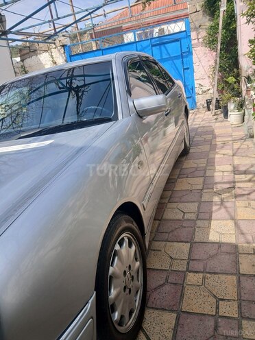 Mercedes E 280 1998, 421,563 km - 2.8 л - Bakı