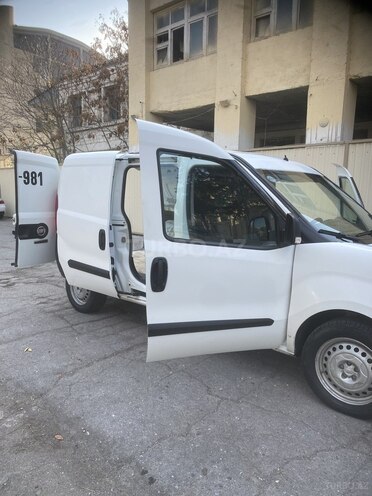 Fiat Doblo 2016, 180,160 km - 1.3 l - Bakı