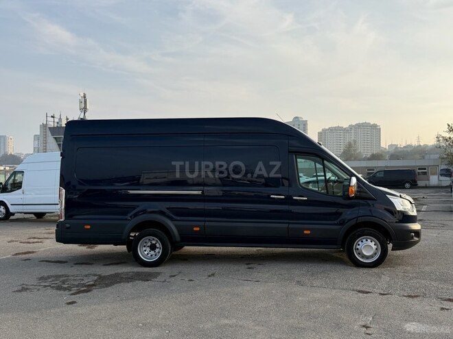 Ford Transit-3