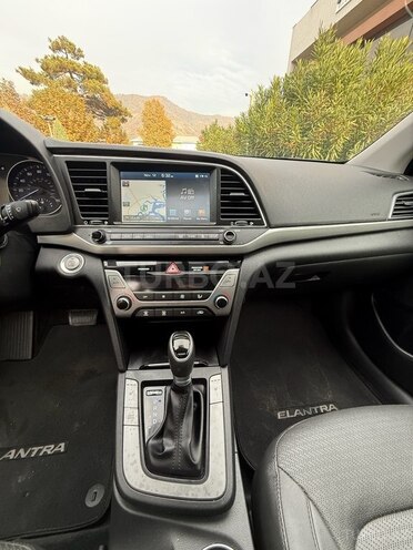 Hyundai Elantra 2016, 93,414 km - 2.0 л - Balakən