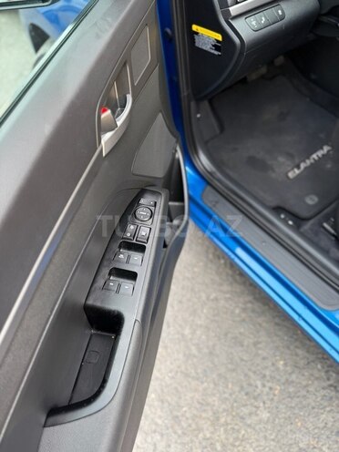 Hyundai Elantra 2016, 93,414 km - 2.0 л - Balakən