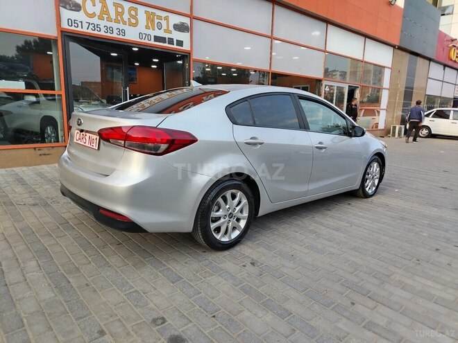 Kia Forte-11