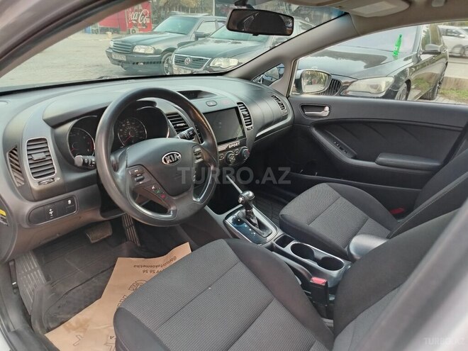Kia Forte-14