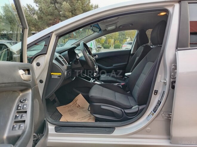 Kia Forte-16