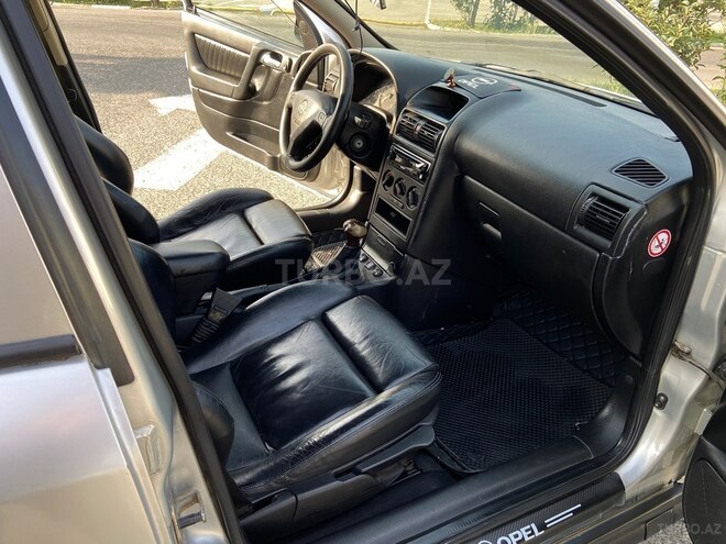 Opel Astra 2000, 430,000 km - 2.0 l - Bakı