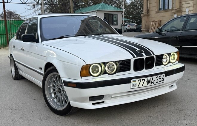 BMW 525 1990, 232,126 km - 2.5 l - Bakı