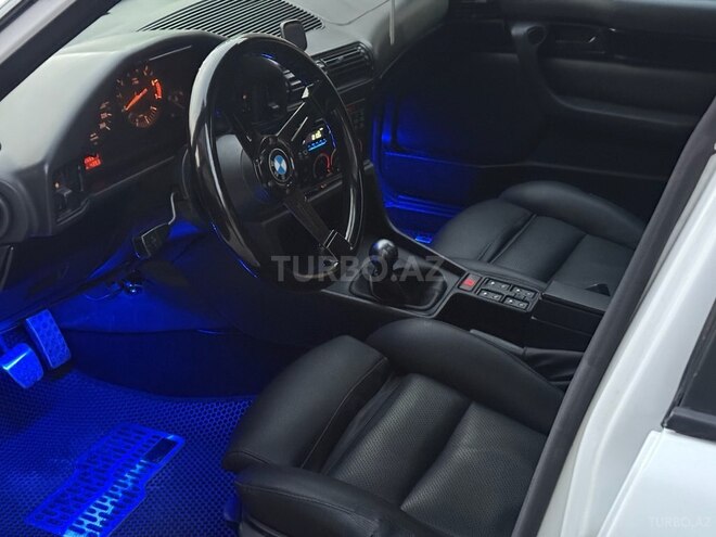 BMW 525 1990, 232,126 km - 2.5 l - Bakı