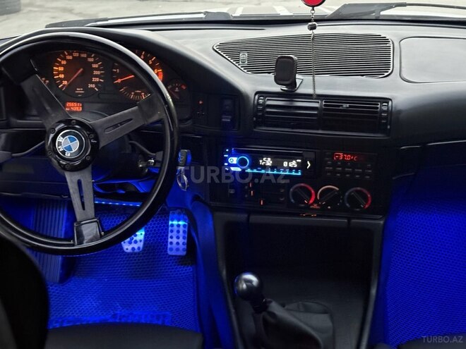 BMW 525 1990, 232,126 km - 2.5 l - Bakı