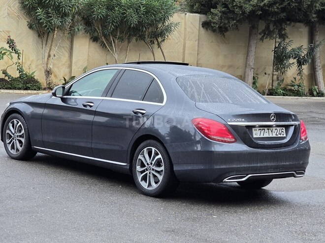 Mercedes C 220 d 2016, 243,300 km - 2.1 l - Bakı