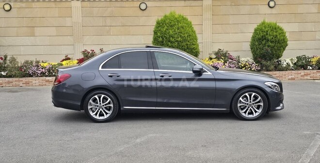Mercedes C 220 d 2016, 243,300 km - 2.1 l - Bakı