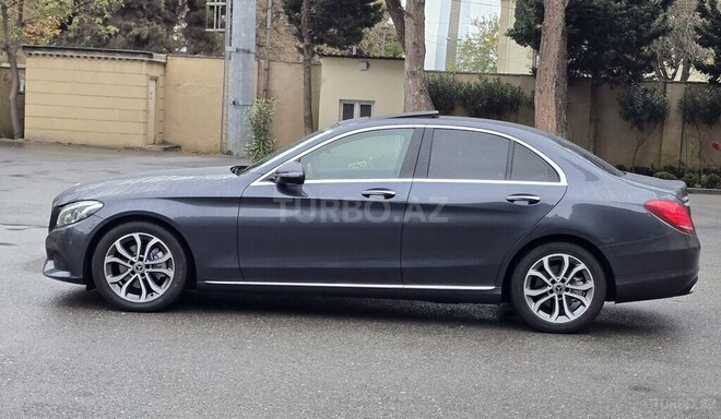 Mercedes C 220 d 2016, 243,300 km - 2.1 l - Bakı