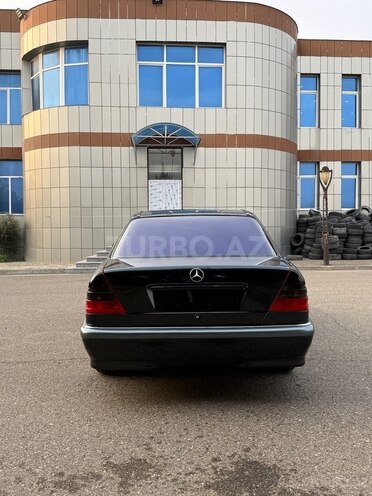 Mercedes C 220 2000, 490,000 km - 2.2 l - Saatlı