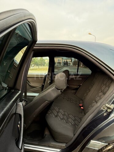 Mercedes C 220 2000, 490,000 km - 2.2 l - Saatlı