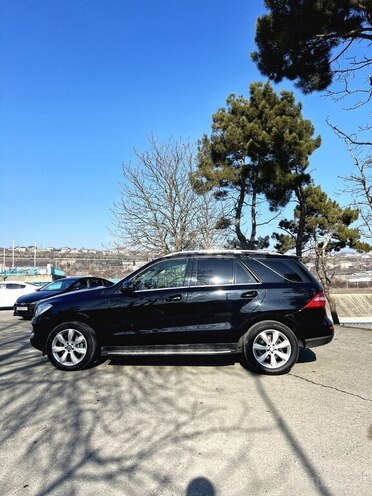 Mercedes ML 300 4MATIC-4