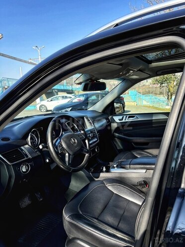 Mercedes ML 300 4MATIC-5