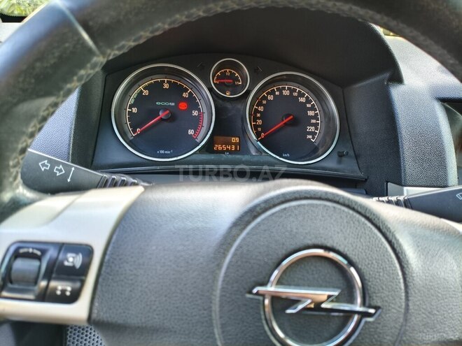 Opel Astra 2008, 267,000 km - 1.3 l - Salyan