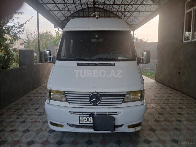 Mercedes Sprinter 412-1