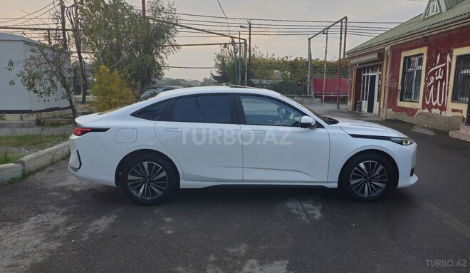 Changan Qiyuan A05 2024, 38,300 km - 1.5 l - Bakı