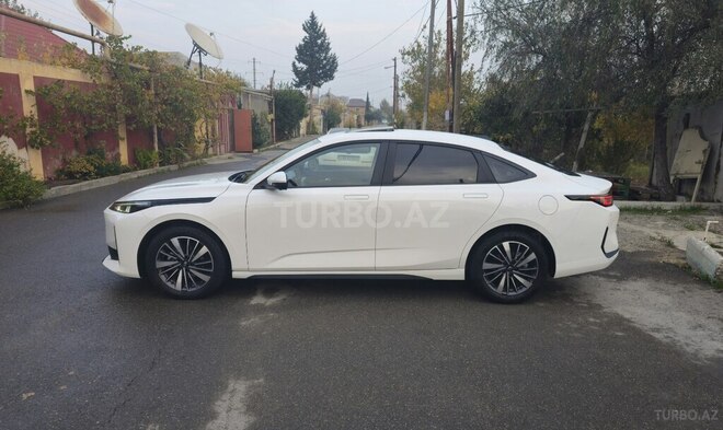 Changan Qiyuan A05 2024, 38,300 km - 1.5 l - Bakı