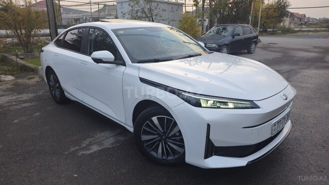 Changan Qiyuan A05 2024, 38,300 km - 1.5 l - Bakı