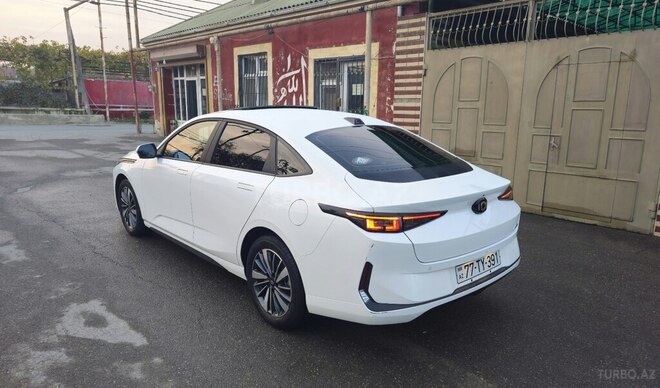 Changan Qiyuan A05 2024, 38,300 km - 1.5 l - Bakı