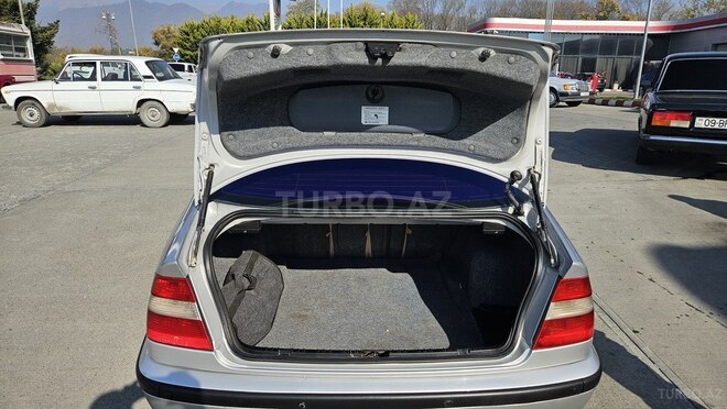BMW 320 2002, 391,980 km - 2.2 л - Qəbələ
