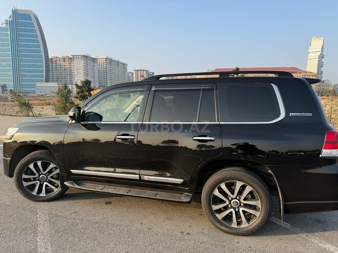 Toyota Land Cruiser 2019, 121,000 km - 4.0 l - Bakı