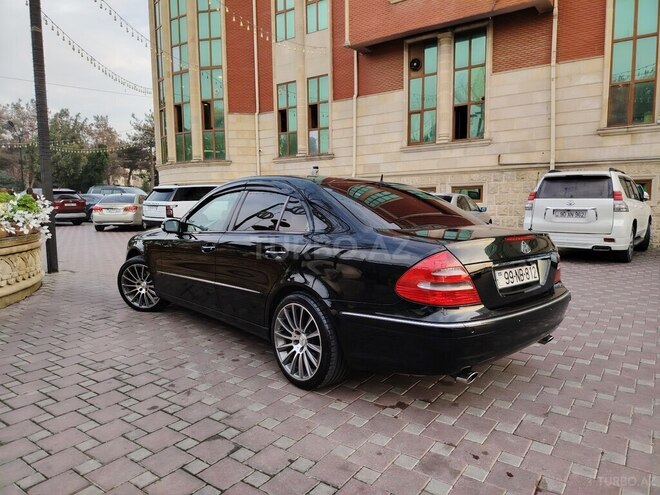 Mercedes E 240 2002, 359,236 km - 2.6 л - Şirvan