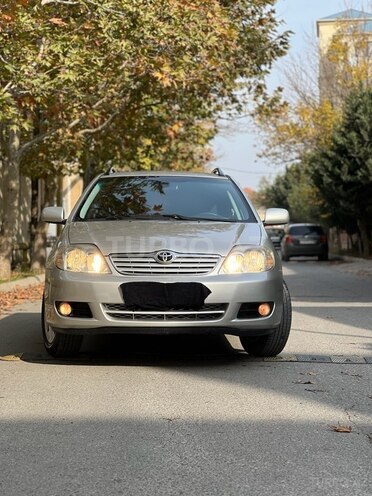Toyota Corolla 2006, 284,000 km - 1.4 l - Bakı