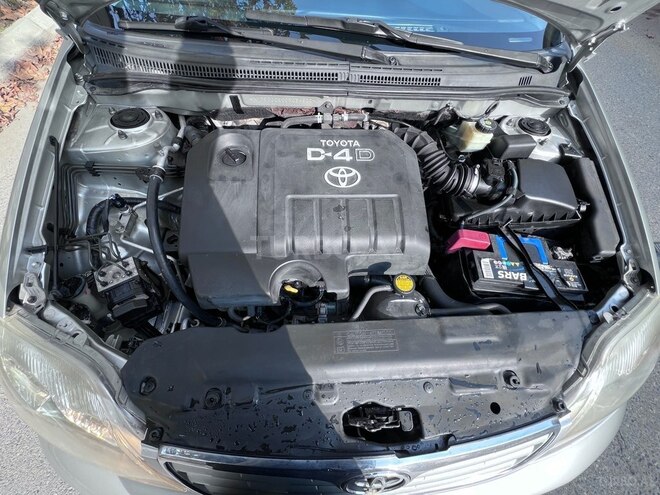 Toyota Corolla 2006, 284,000 km - 1.4 l - Bakı